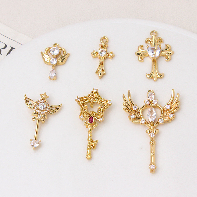 สี Retention ทองแดงชุบทองฝังเพทาย Magical Girl Fairy Stick Key Cross จี้ diy สร้อยข้อมือสร้อยคออุปกร