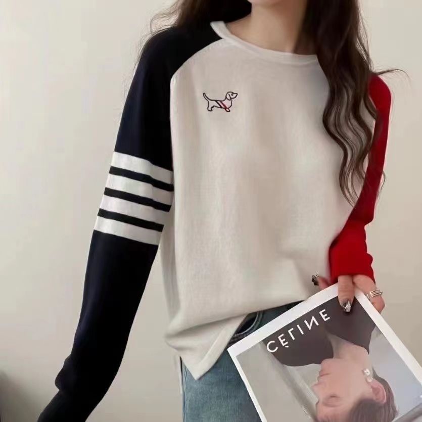 เสื้อสเวตเตอร์แขนยาวลําลองของผู้หญิงฤดูใบไม้ผลิและฤดูใบไม้ร่วงสีจับคู่หลวมด้านบน