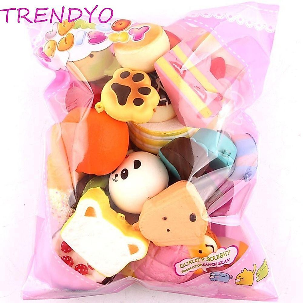 TRENDYO ขนมปังนุ่มของเล่น,กล้วยขนมปังปิ้งพวงกุญแจน่ารักสควอชของเล่น,ขนมปังจําลองมินิขนาดสายคล้องโทรศัพท์มือถือแกล้งเล่นอาหารบีบเค้กเด็กของขวัญ