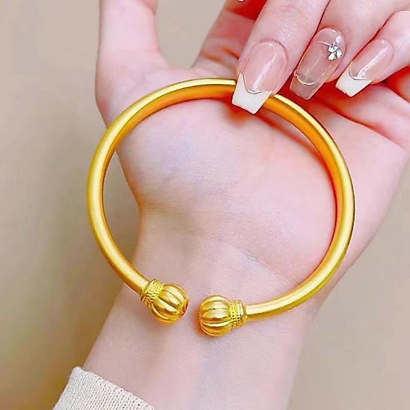 สร้อยข้อมือฟักทองสไตล์นักเรียนหญิง พร้อมให้เป็นของขวัญพิเศษ