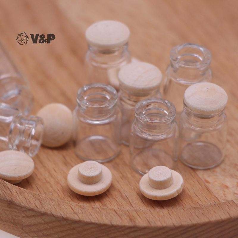 V&P 4 ชิ้น/เซ็ตบ้านตุ๊กตา Mini Candy Jar ห้องครัวอาหารเล่นฉากโปร่งใสขวดเก็บใหม่