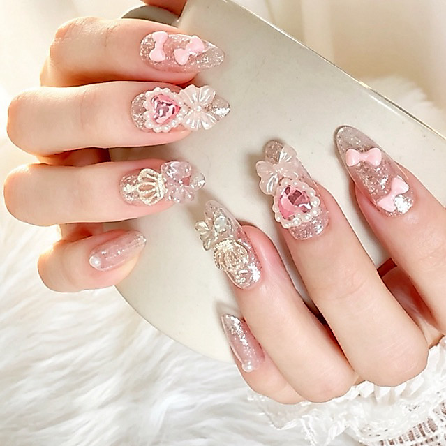 💕เล็บปลอมสีเจลแท้​ ทรงปลายแหลม​ งานหวาน​ เจ้าหญิง​ สีกลิตเตอร์ชมพู