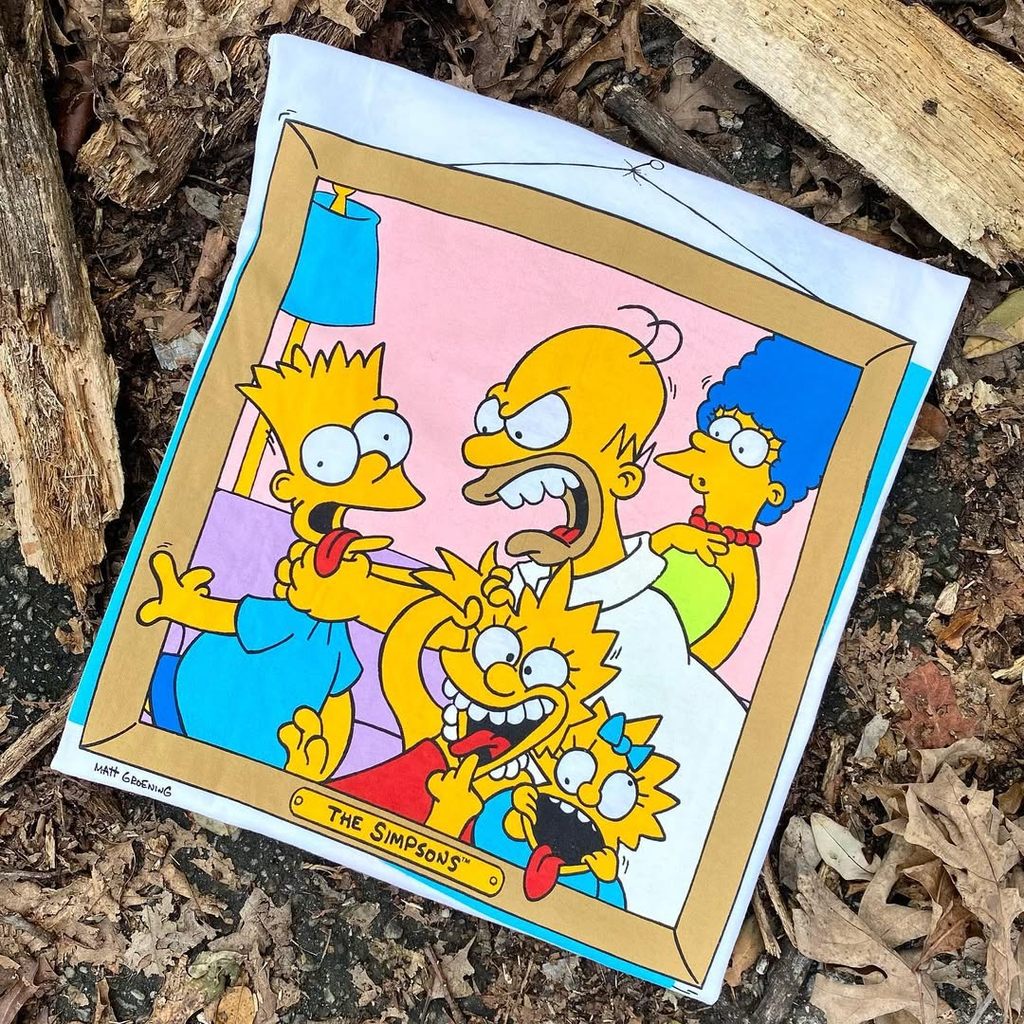 แนะนําสินค้าที่โดดเด่น!การ์ตูนอเมริกัน Simpsons The Simpsons The Simpsons เสื้อยืดแขนสั้นผู้ชายผู้หญ