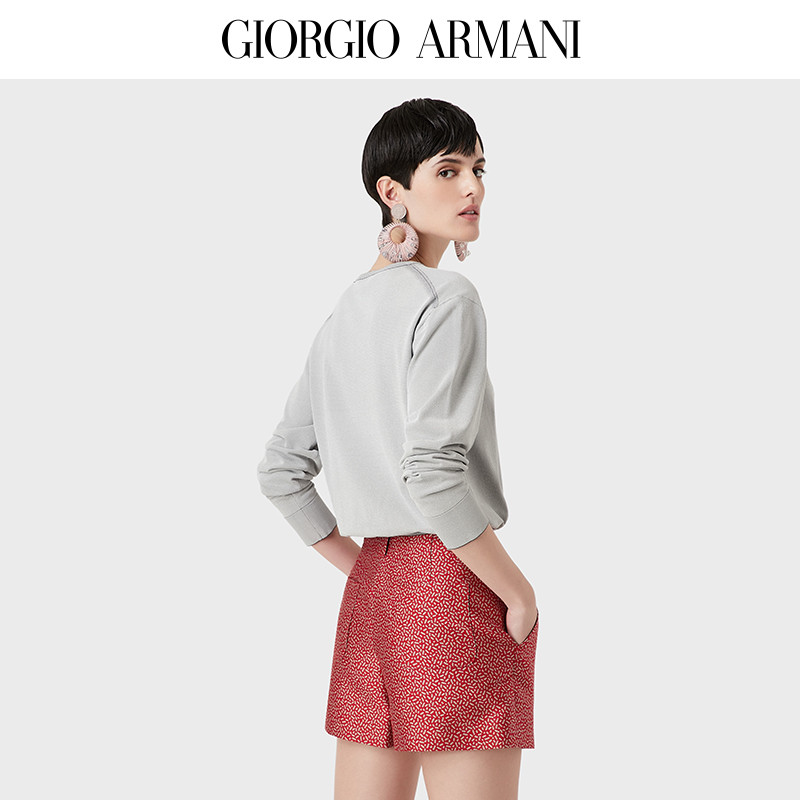 เสื้อถักลายโลโก้ GIORGIO ARMANI ไล่สีสำหรับสุภาพสตรี ปี 2022