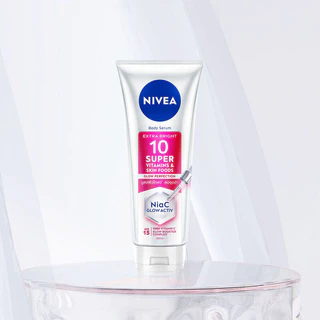 NIVEA Extra Bright 10 Super Vitamins & Skin Foods Body Serum Glow Perfection 300ml นีเวีย เซรั่มบำรุงผิวกาย ลดเลือนร...