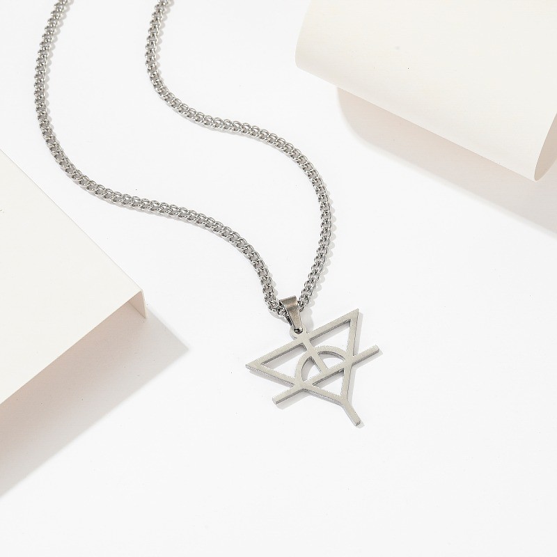 สร้อยคอเหล็กไทเทเนียม Hua Chenyu สร้อยคอสไตล์เดียวกัน HCY โลโก้ Mars คอนเสิร์ตผู้ชายอินเทรนด์ผู้หญิง