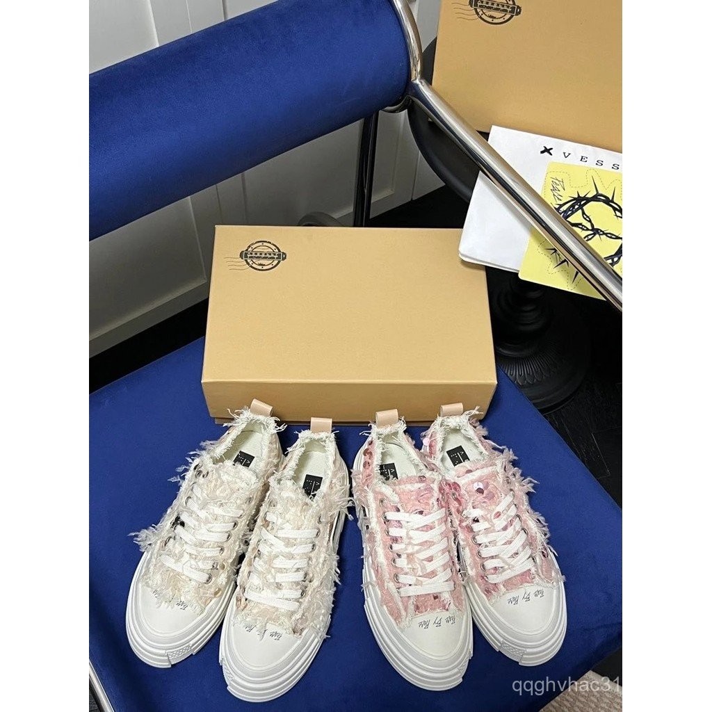 Wu Jianhao สไตล์เดียวกันล่าสุด XVESSEL Beggar Shoes Vulcanized Canvas

รองเท้าอินเทรนด์ขายดีของ Litt