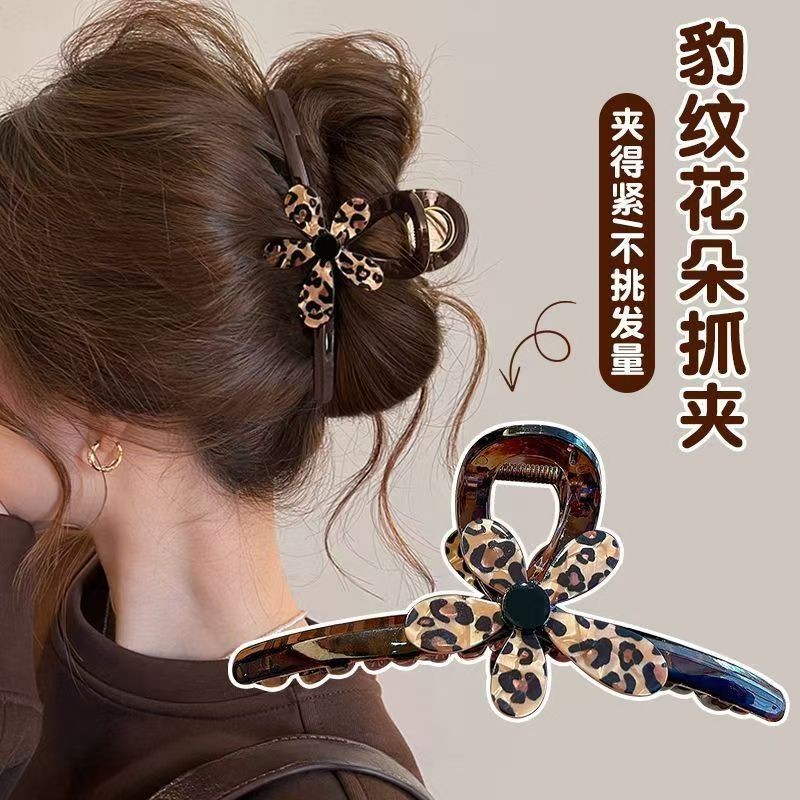 กิ๊บติดผมลายดอกไม้พิมพ์ลายเสือดาว พร้อมด้านหลังหัวคลิปฉลามขนาดใหญ่ สำหรับสไตล์ไฮเอนด์