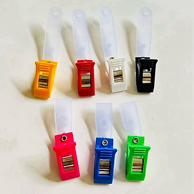 คลิปหนีบบัตรพลาสติก คลิปพลาสติกบัตรพนักงานป้ายชื่อ 7สี