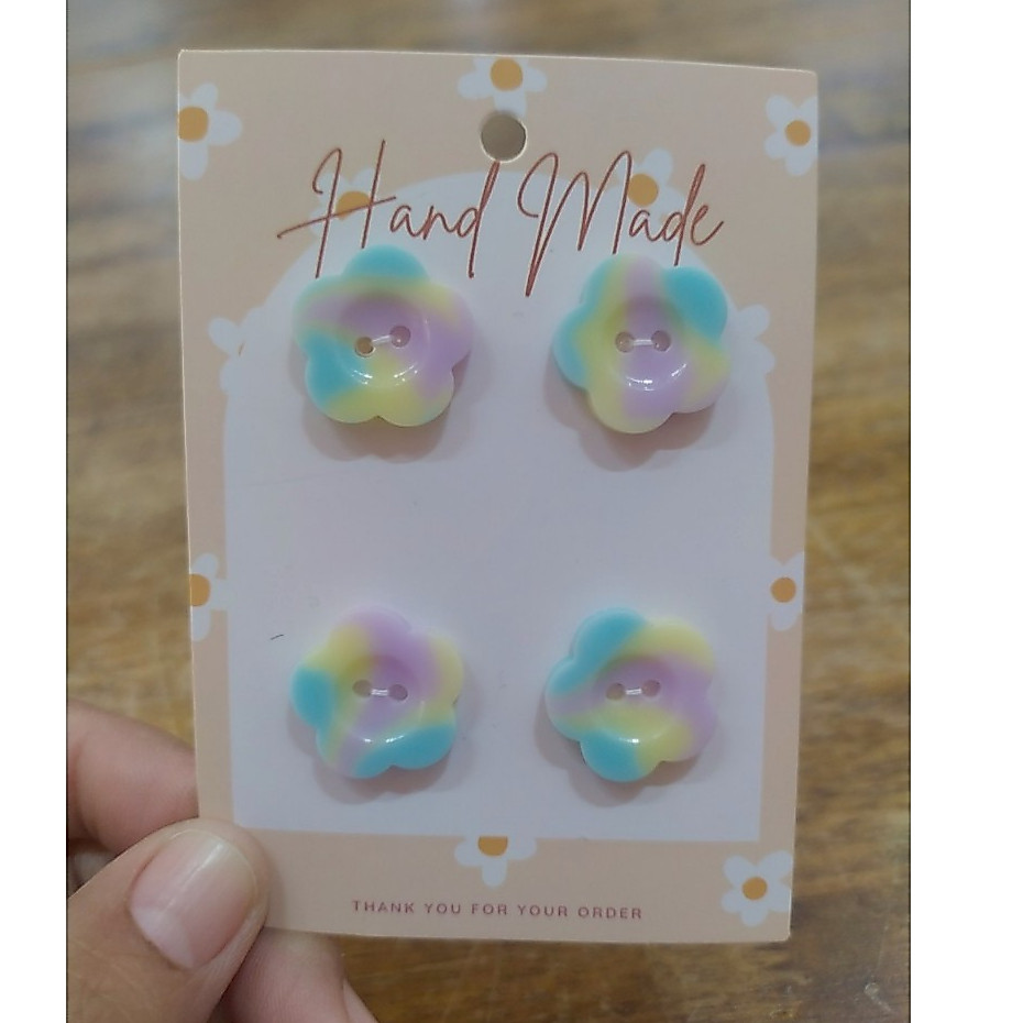กระดุมดอกไม้เรนโบว์ สุดน่ารัก ขนาด 20 มิล สินค้าพร้อมส่ง