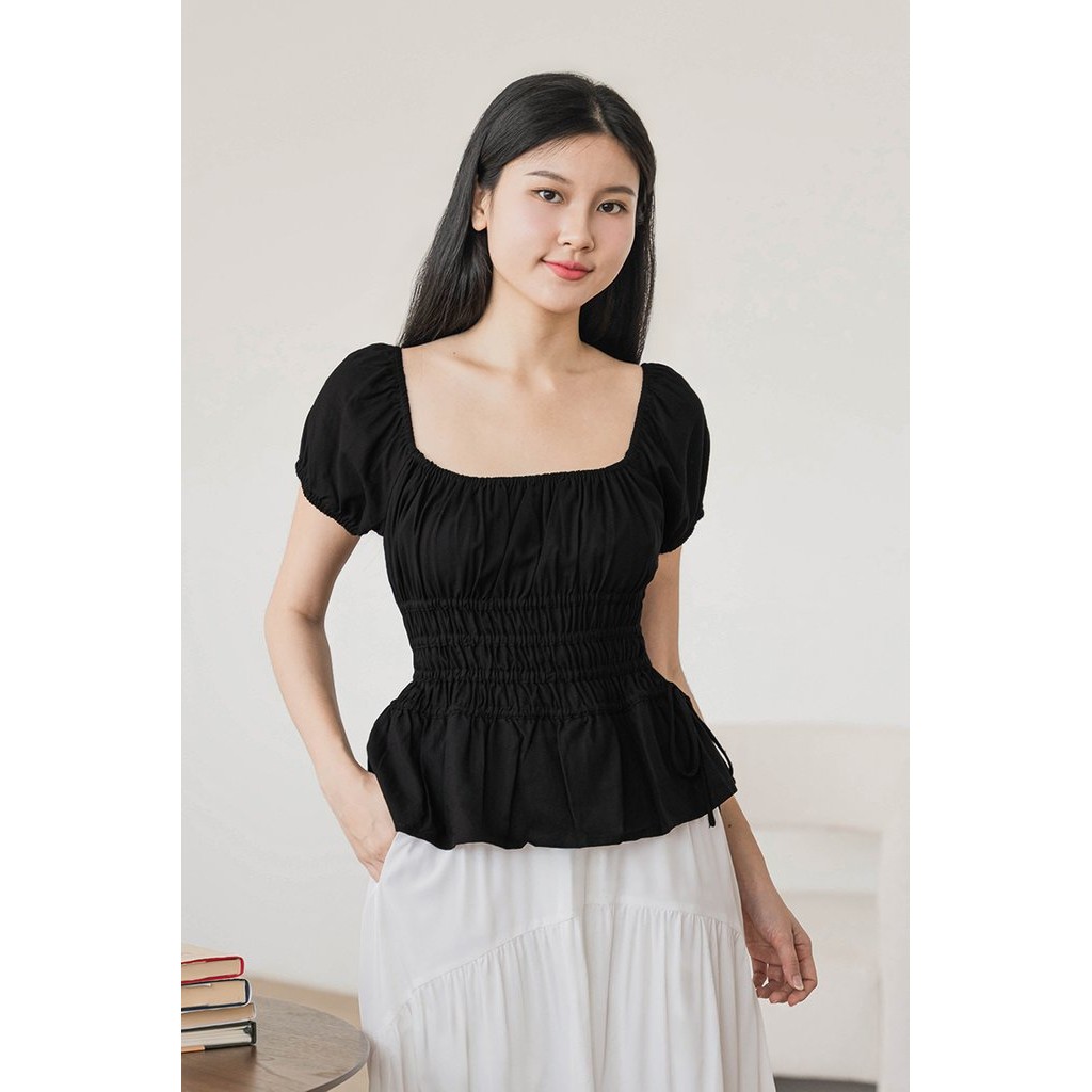 Dear Lila Shauna Gather เสื้อ Peplum (สีดํา)