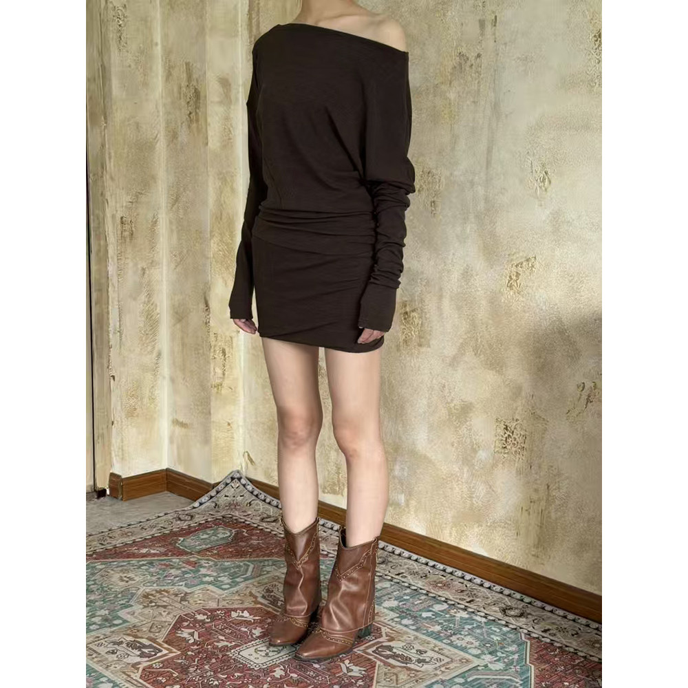 MOESSQUEEN  Light ชุดแขนยาวสำหรับผู้หญิง ปิดไหล่แบบเซ็กซี่ ออกแบบมาให้เน้นสรีระและลดสะโพก เหมาะสำหรับใส่ในฤดูใบไม้ร่วงและฤดูหนาว #63116 - รูปที่ 3