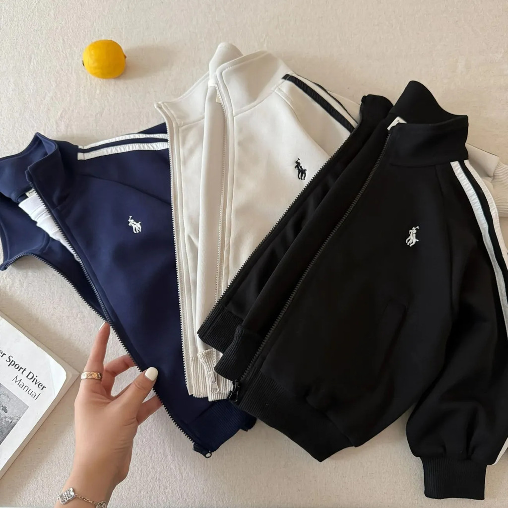 เสื้อยาวเด็กชาย สไตล์เกาหลี ทำจากผ้าฝ้ายแท้ ออกแบบเรียบง่าย ม้าการ์ตูนEmbroidery ทรงหลวม เหมาะสำหรับฤดูใบไม้ผลิและฤดูใบไม้ร่วง - รูปที่ 4