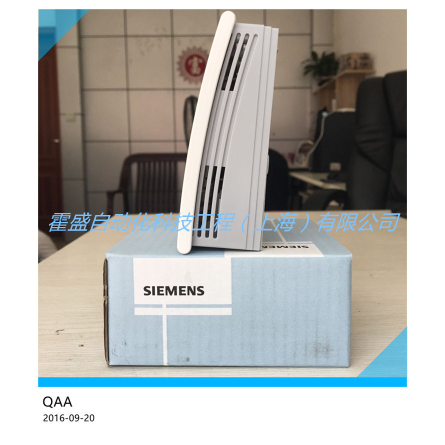 SIEMENS SIEMENS QAA2030 แก๊ส Air ในร่มอุณหภูมิความต้านทานความร้อนเซนเซอร์ NTC10K