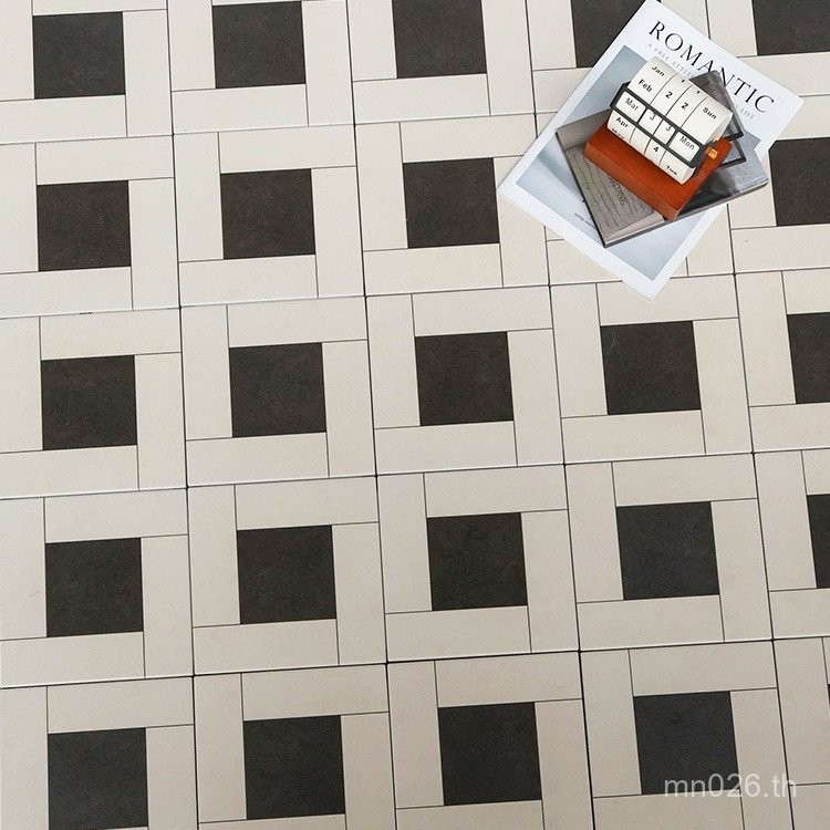 Anti-slip Parquetting ห้องครัวห้องน้ํากระเบื้องระเบียงภาษาฝรั่งเศสคําสีดําสีขาวกลับครีมกระเบื้อง Sho