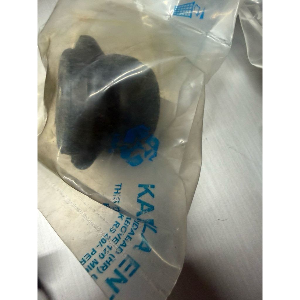 ยางกันกระแทกโช๊คหน้า suzuki ertiga ยางกันฝุ่นโช๊คหน้า suzuki ertiga ปี2013-2020 อะไหล่แท้ ราคาตัวละ