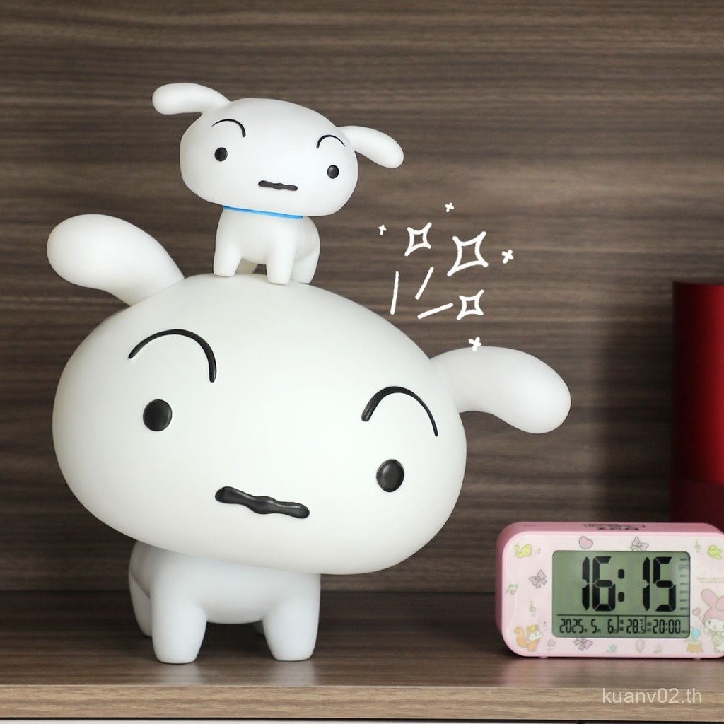Crayon Shin-Chan Shin-Chan ตุ๊กตาทํามืออะนิเมะดินสอสีสุนัขน้อยน่ารักเดสก์ท็อปตกแต่งรุ่นวัสดุไวนิล 8G