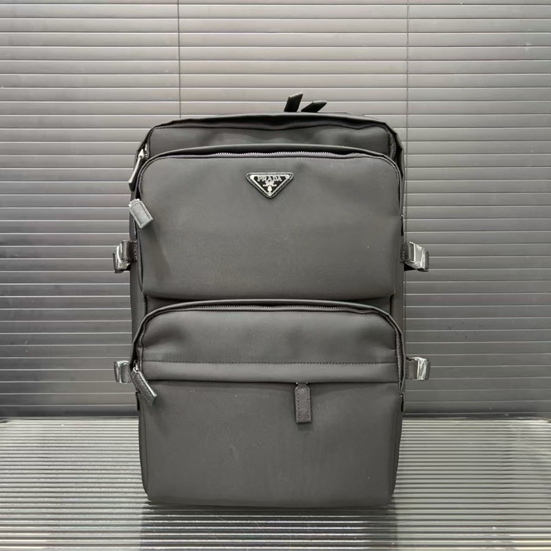 เกรดมาสเตอร์อัปเกรด | PRD Re-Nylon และ Saffiano Leather Backpack 2VZ101