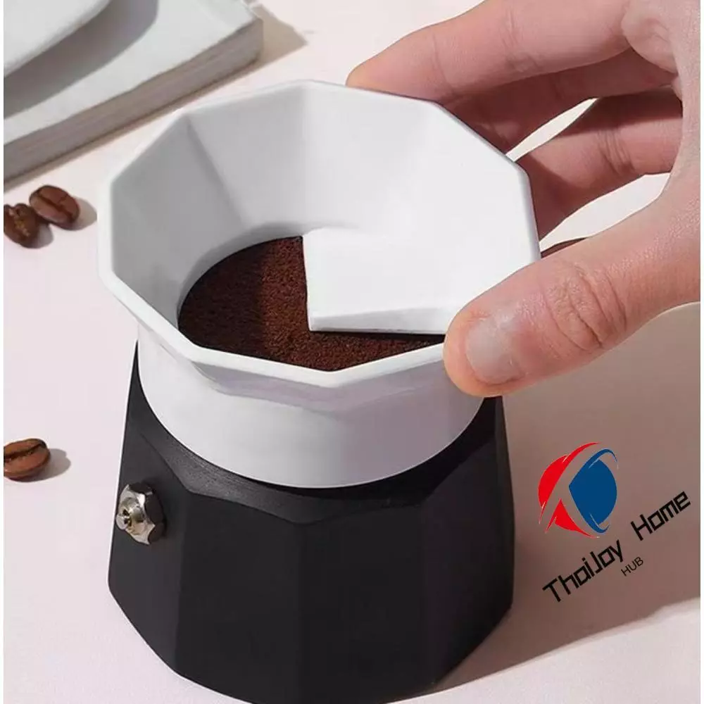 ThaiJoy หม้อป้อนผงมอคค่า Moka Pot Dosing Ring กรวยกรอกกาแฟ สำหรับ 3 cups เรียบง่ายอุปกรณ์เสริม สําหรับเครื่องชงกาแฟ อุปกรณ์กาแฟสดโมก้าพอท