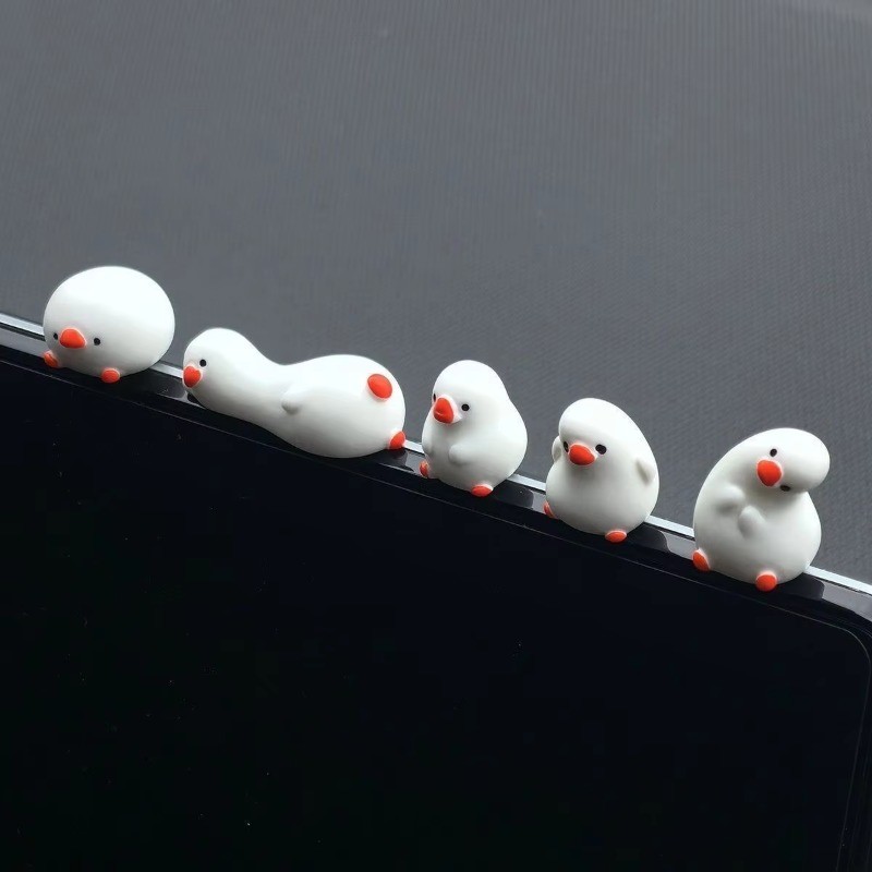 5PCS น่ารัก Mini Duck รถ Dashboard อุปกรณ์เสริมสนุกสัตว์รถด้านหลังดูกระจกตกแต่งภายในเครื่องประดับคอมพิวเตอร์ Monitor Decorati