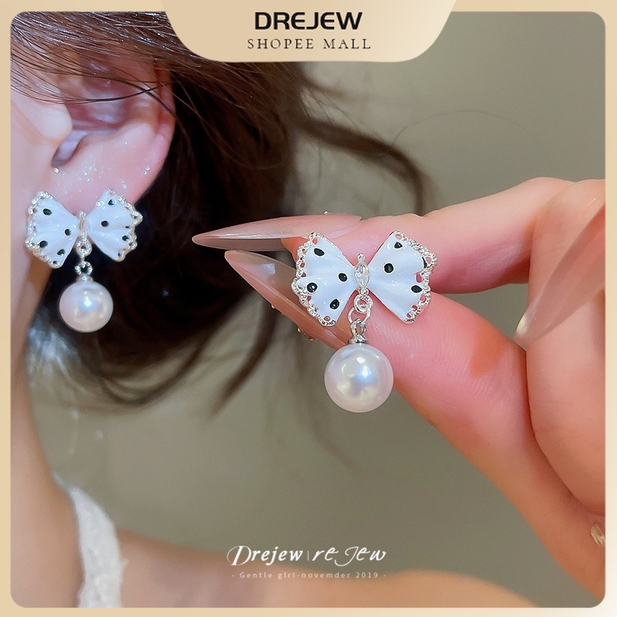 DREJEW ต่างหูสตั๊ด Polka Dot Bow Shape เลียนแบบเพิร์ลสั้น Drop ต่างหูสําหรับผู้หญิงทุกวัน Casual วันที่ Occasion สวมใส่