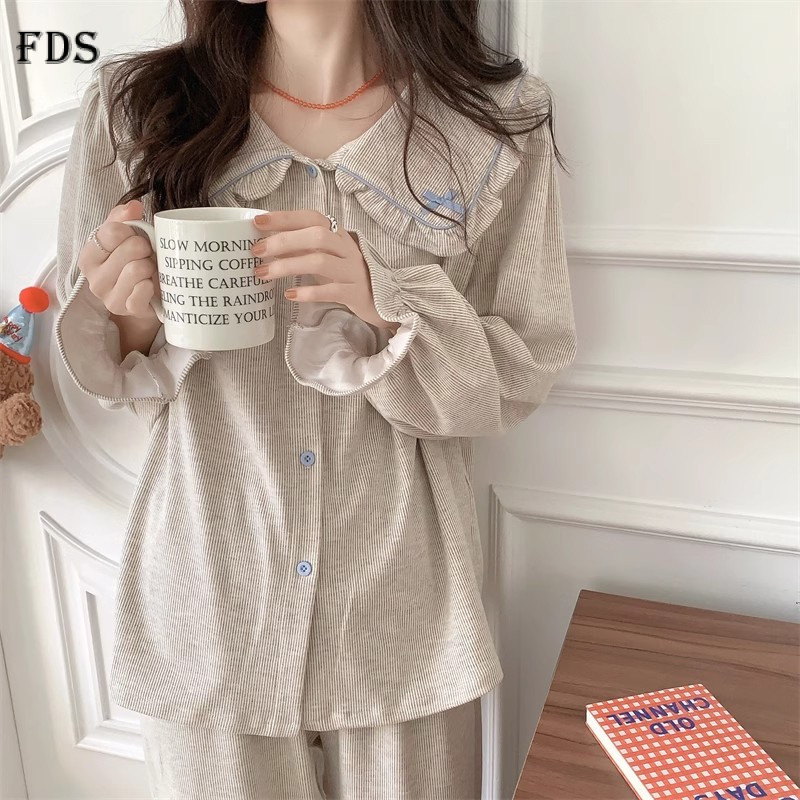 ชุดนอนผู้หญิงแบบใหม่ สไตล์เกาหลี สำหรับฤดูใบไม้ผลิและฤดูใบไม้ร่วง ลายแอปริคอต กว้างด้านล่าง | MTE