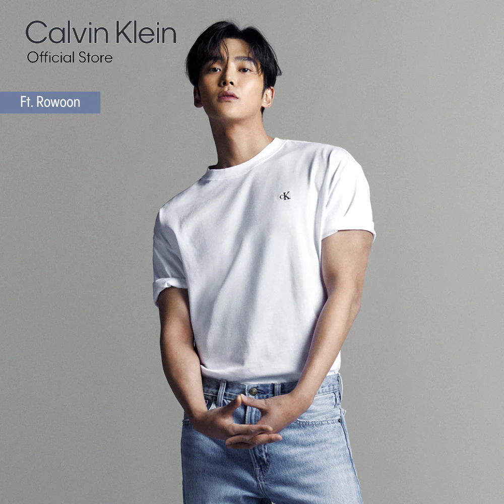 CALVIN KLEIN เสื้อยืดผู้ชาย Archive Logo ทรง Relaxed รุ่น 40HM229 YAA - สีขาว