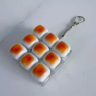 [PE] ขนมปังคาราเมลความเครียดบรรเทาคีย์บอร์ดพวงกุญแจปุ่ม Light Keycap Bapa จี้สําหรับสํานักงานนักเรียนอุปกรณ์เสริมสําหรับผู้ใหญ่ 1PC TH