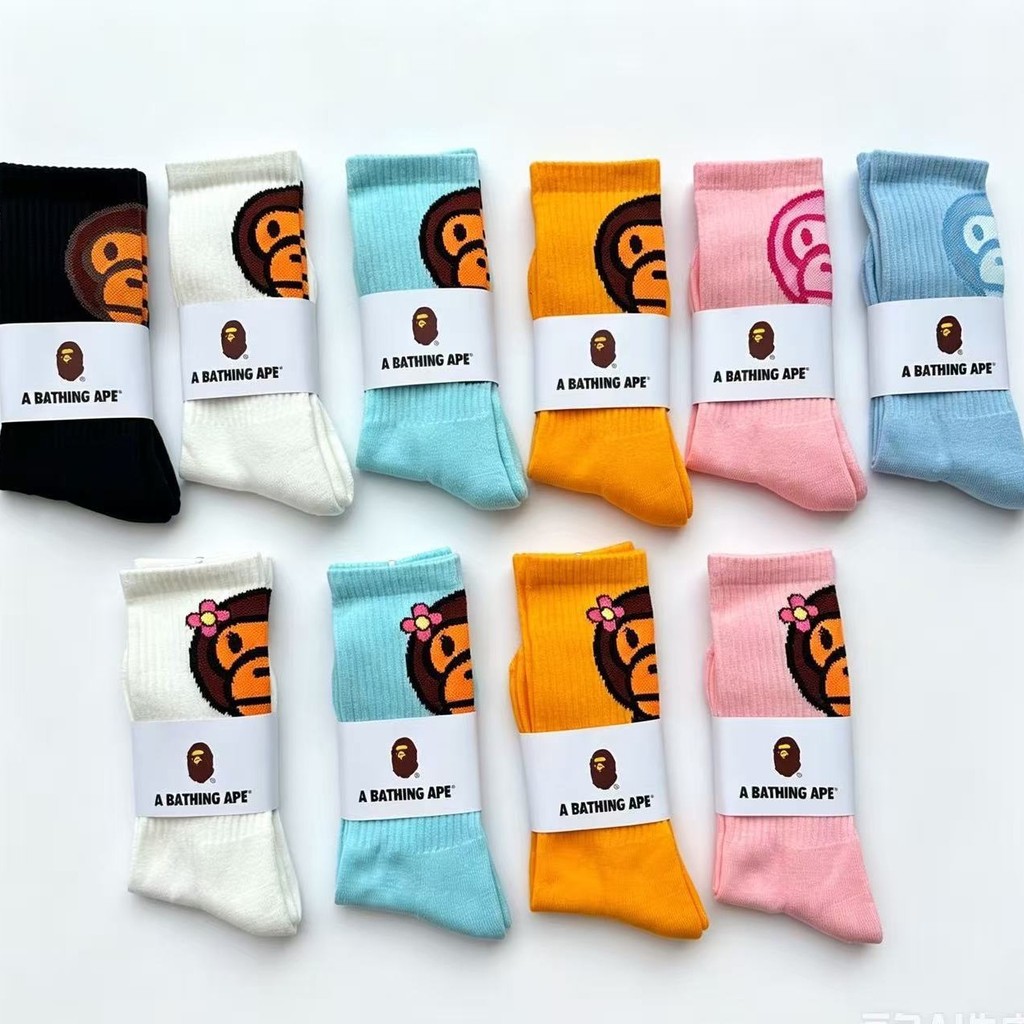 สไตล์ใหม่ BAPE อุปกรณ์เสริมการ์ตูนรูปแบบลิง BABY MILO Jacquard ผ้าขนหนูด้านล่างผู้ชายผู้หญิงถุงเท้าคู่