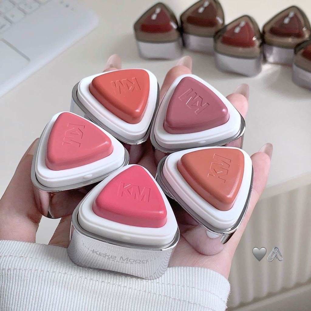 ครีมปากและแก้ม Keke Mood รูปสามเหลี่ยม 2 in 1 แมตต์ สีธรรมชาติ ช่วยเติมสีหน้า