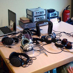 AKG Ai เทคโนโลยี K420 K430 K450 Q460 K480nc K404 สายเปลี่ยนหูฟังซ่อมลําโพง