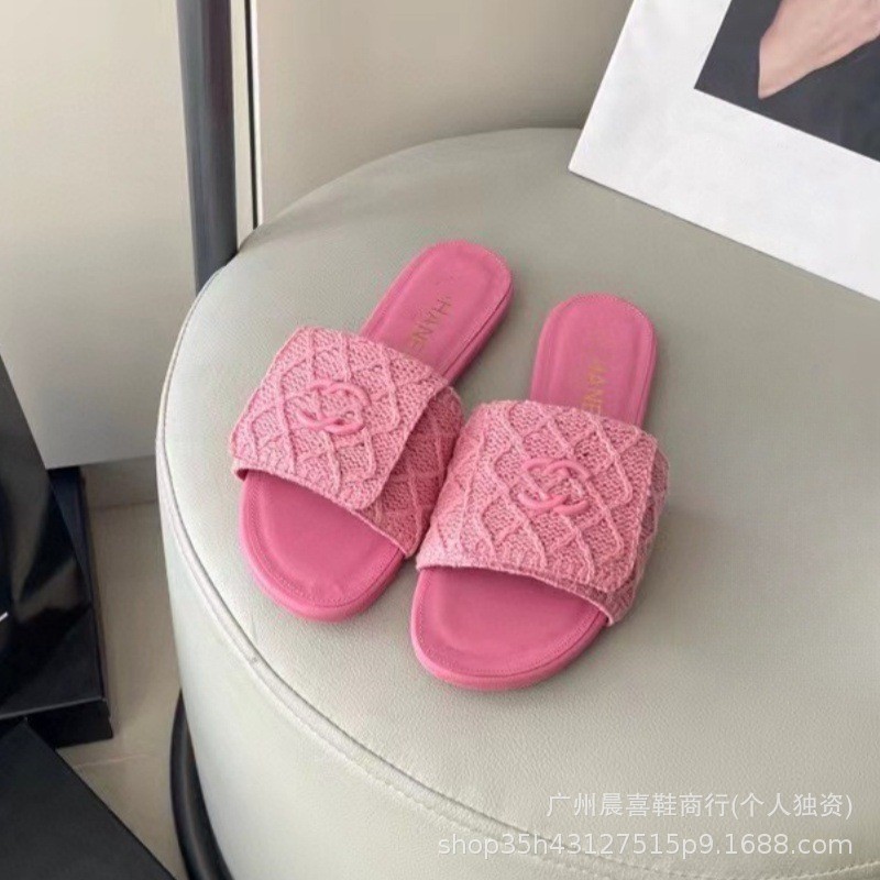 BW3J CH 2025 ฤดูร้อนทอเพชรแบน Flip-Flops Casual Home รองเท้าแตะชายหาดผู้หญิง