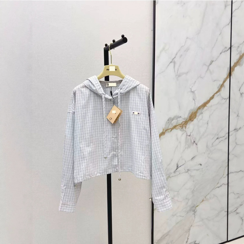 UIQQ MIUMIU ฤดูใบไม้ผลิฤดูร้อนผู้หญิง High-End Simple Checked Hooded เสื้อแจ็คเก็ตสั้น