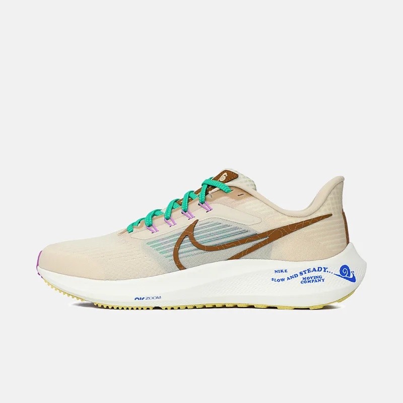 Nike AIR ZOOM PEGASUS 39 PRM ไม่ลื่นรองเท้าวิ่งยางทนทานสีเบจสีเหลืองสีน้ําตาล DV8922-100