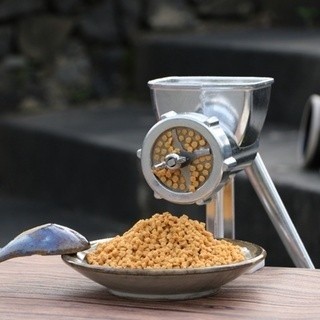 Household Mini Manual Feed Pellet Machine Pet Birds Feed Processing Machine Parrot Fish Feed Granula