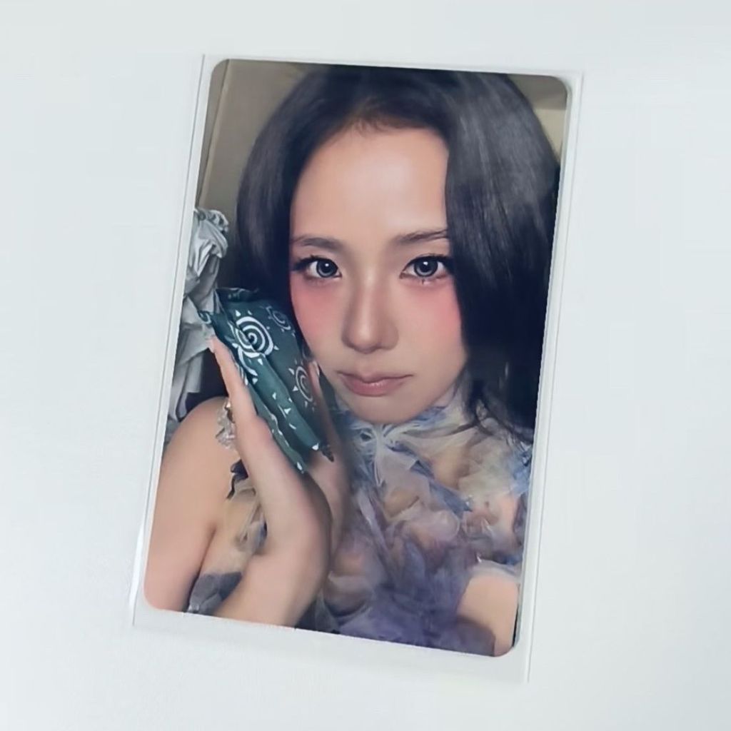 การ์ดสุ่มแฟลช Jisoo Photocard แผ่นดินไหว