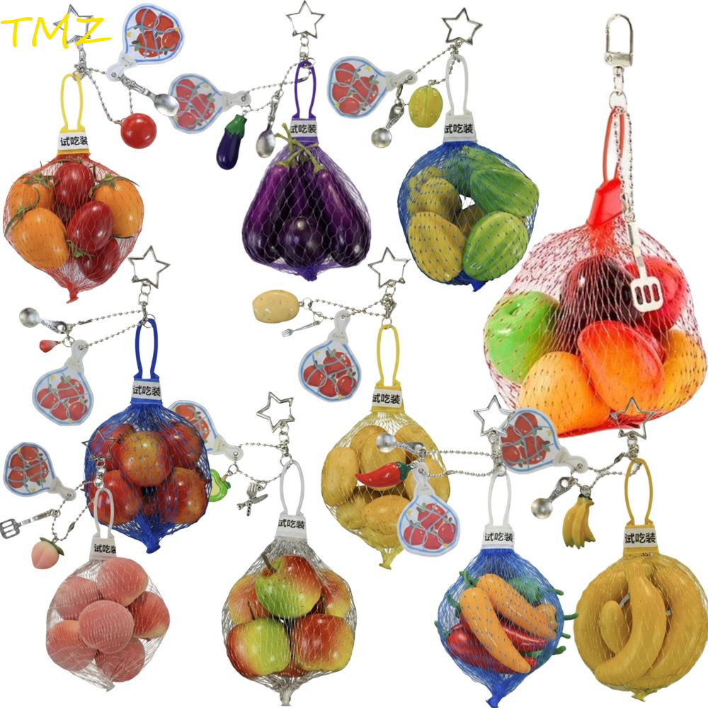 TMZ14968 ผลไม้สีแดงพวงกุญแจ,สมจริง 3D Chunky ลูกปัด Berry Bag Charm, เครื่องประดับผลไม้น่ารัก Vibrant สี Whimsical Design น้ําหนักเบา Mini Cluster ผลไม้ Charm Holiday Party