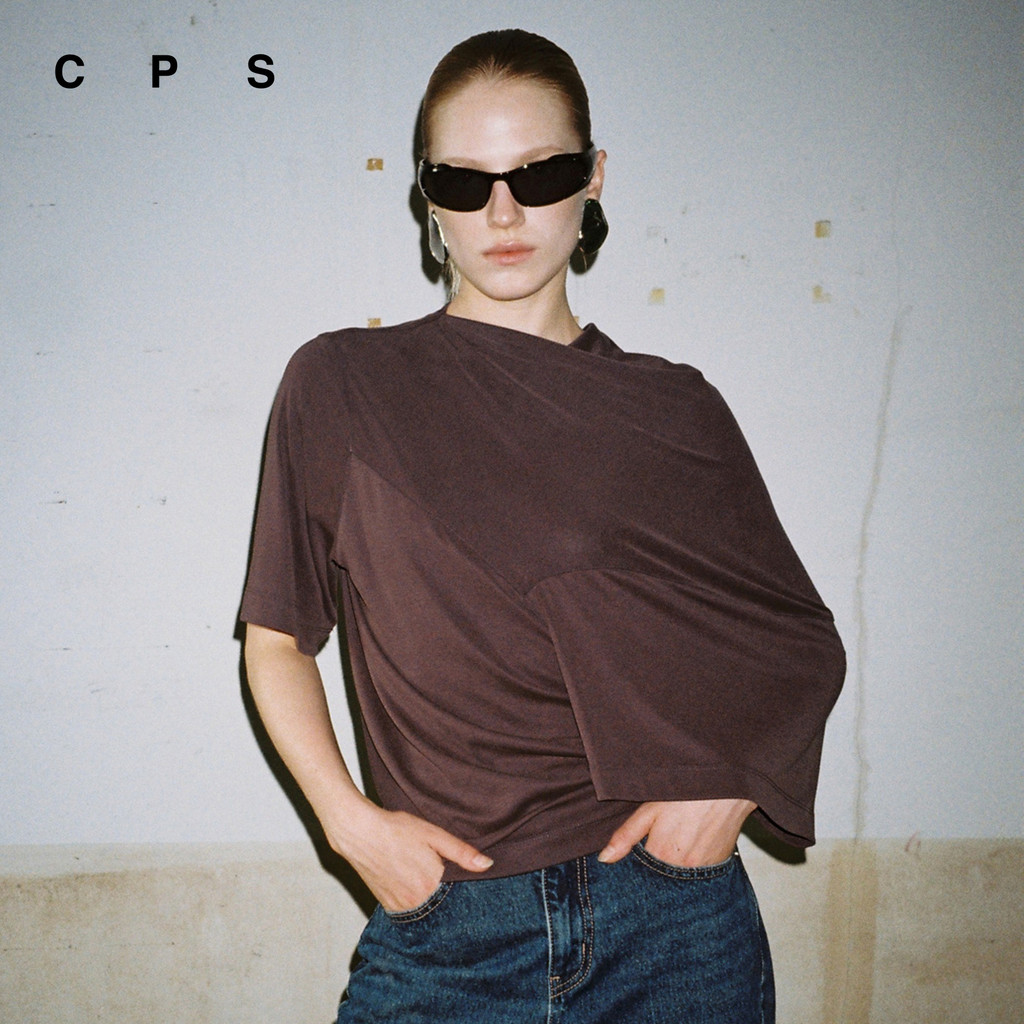 CPS เสื้อคอสูงแขนเสื้อไม่เท่ากัน ผู้หญิง ASYMMETRIC HIGH NECK TOP รุ่น C26WGWA074 (AW26#A1)