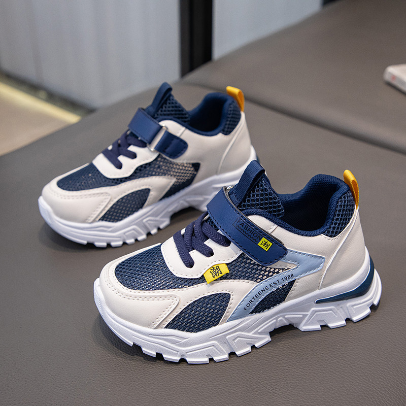 รองเท้าเด็กผู้หญิง 2026 ฤดูร้อนสไตล์ใหม่ Soft-Soled Anti-Slip หญิงรองเท้าพ่อนักเรียนชั้นประถมศึกษา Breathable ตาข่าย Sne