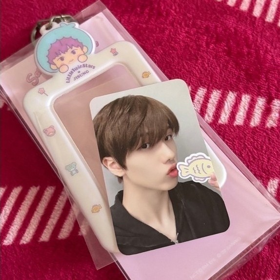 [OFFICIAL ] Jisung Photo card holder ชุดพวงกุญแจ Jisung Sanrio Character