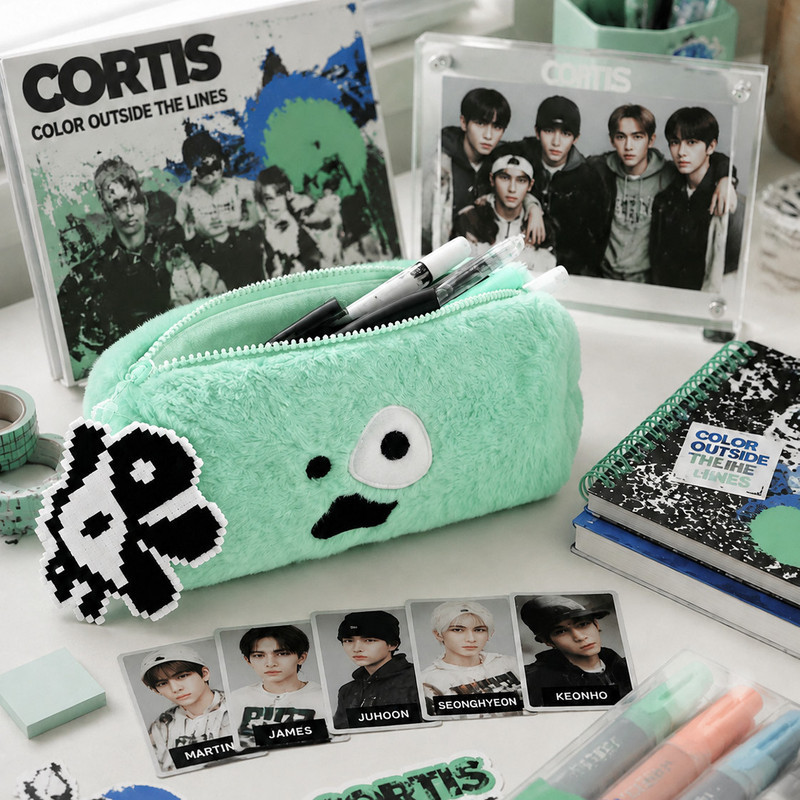 🔥ส่งด่วน ส่งทันที🔥【Cortis】กระเป๋าดินสอขนฟู ใหม่ Merch เกาหลี ins เฉพาะกลุ่ม นักเรียน กล่องเครื่องเขี