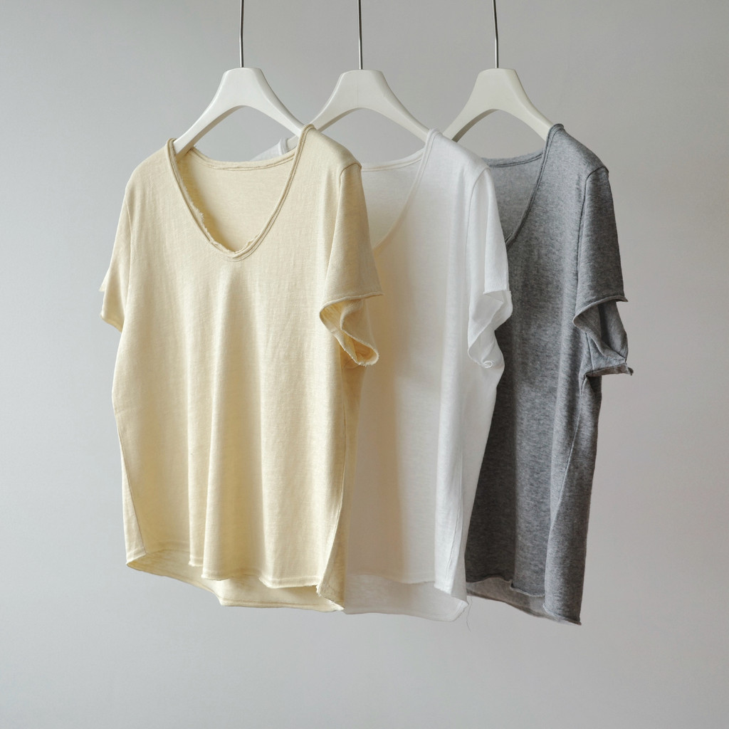 Three Spinning amv คลาสสิกหลวมสบายๆแขนสั้นเสื้อยืดสีทึบ Simple All-Match V คอ Frayed Slub Cotton