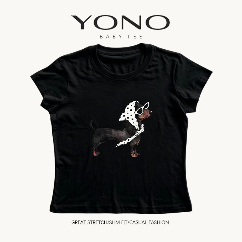 (พร้อมส่ง24ชม.) YONO baby tee สีดำ ลายหมาไส้กรอกใส่แว่นกับผ้าลายจุด ทรงเข้ารูป y2k