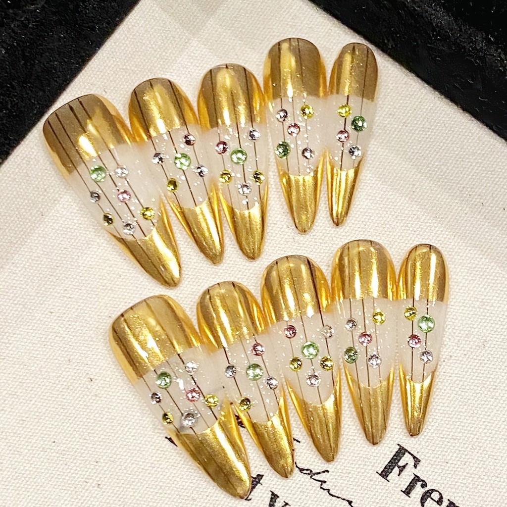10 ชิ้นยาวชี้รูปไข่ทอง Bucherer สไตล์ Rhinestone ตกแต่ง Handmade เล็บปลอม