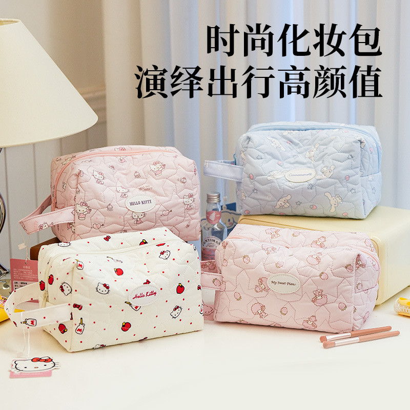 กระเป๋าเครื่องสำอาง Sanrio Hello Kitty Cinnamoroll แบบถือ ความจุมาก กระเป๋าแต่งหน้าการ์ตูน พกพาสะดวก สำหรับจัดเก็บของใช้เดินทาง