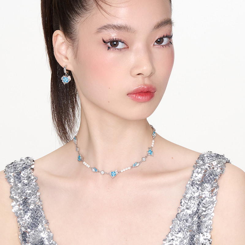 DINN DINN DESIGN สร้อยข้อมือหัวใจสั้น สีเงิน