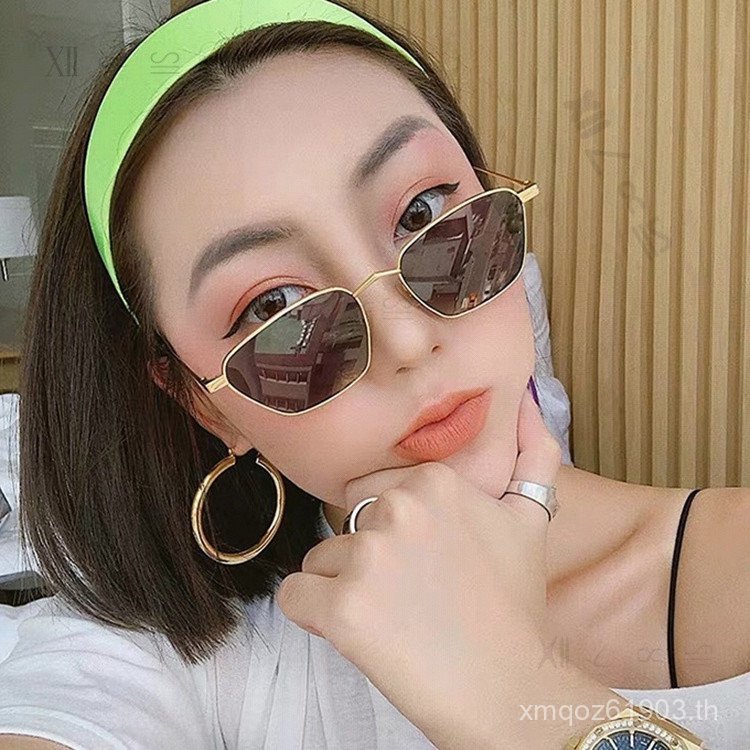 กรอบขนาดเล็กโลหะไม่สม่ําเสมอแว่นตากันแดดผู้หญิง 2021 Luxury Designer Shades แว่นตา Vintage Square แว