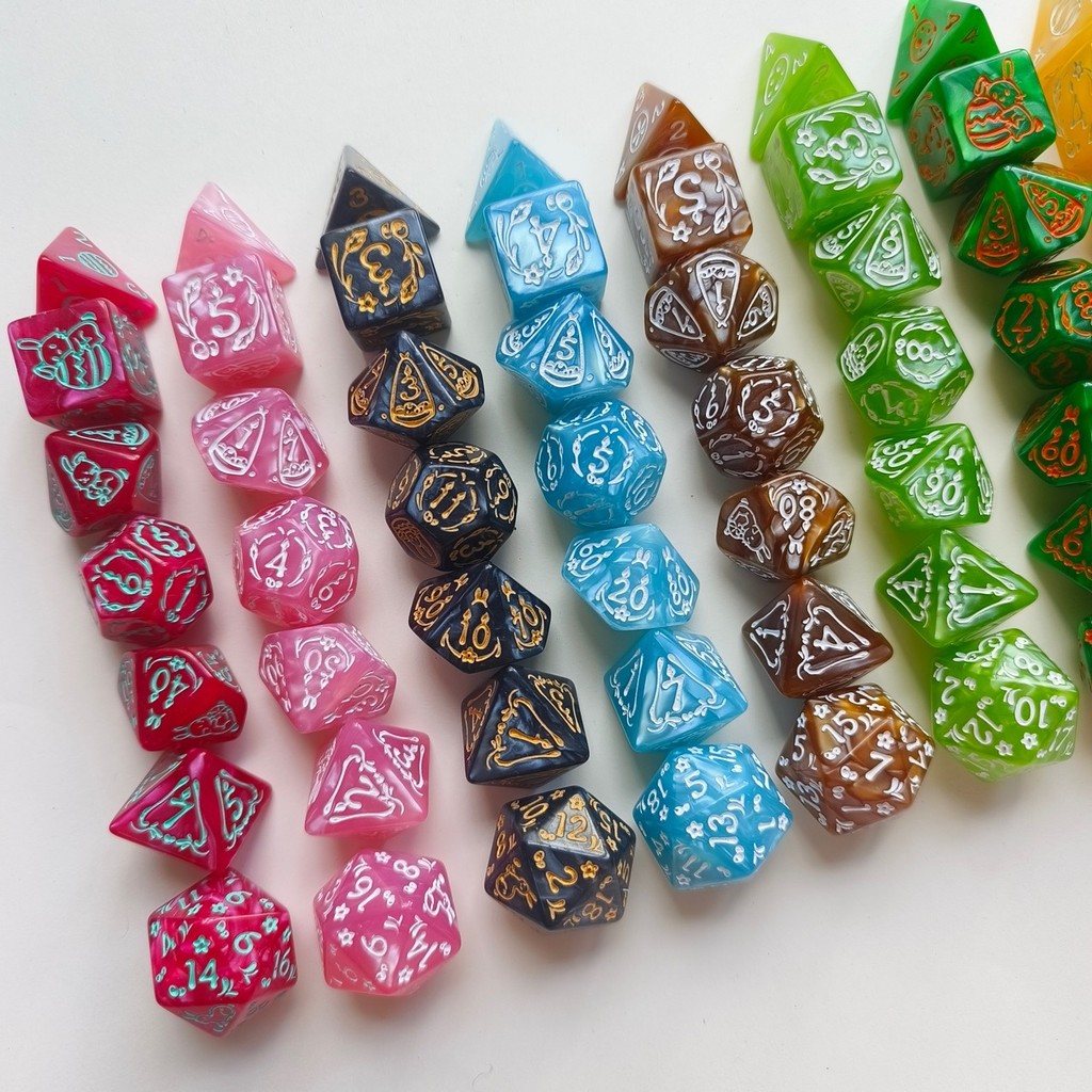 ชุดเกมเล่นตามบทบาท Dragons 7 ตัว Dice+D & D D D Dice (D6 D20 D10 D12 D4 D8)