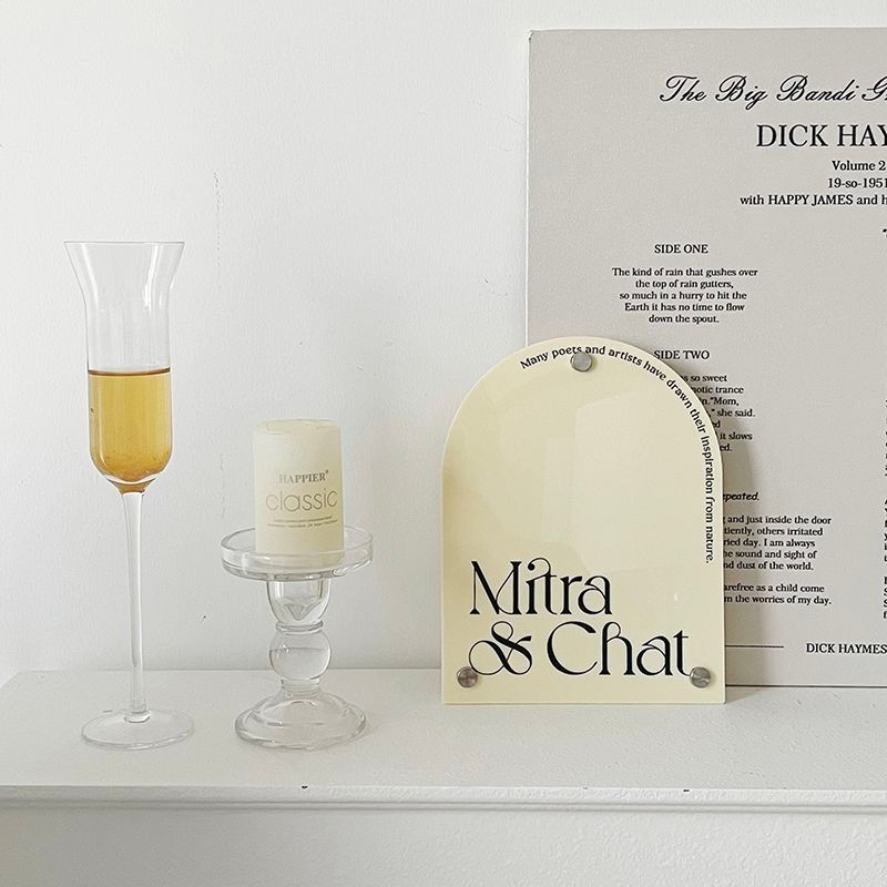 Displaying items for social media influencers ins Props Entrance12y New acrylic perfume tray with an