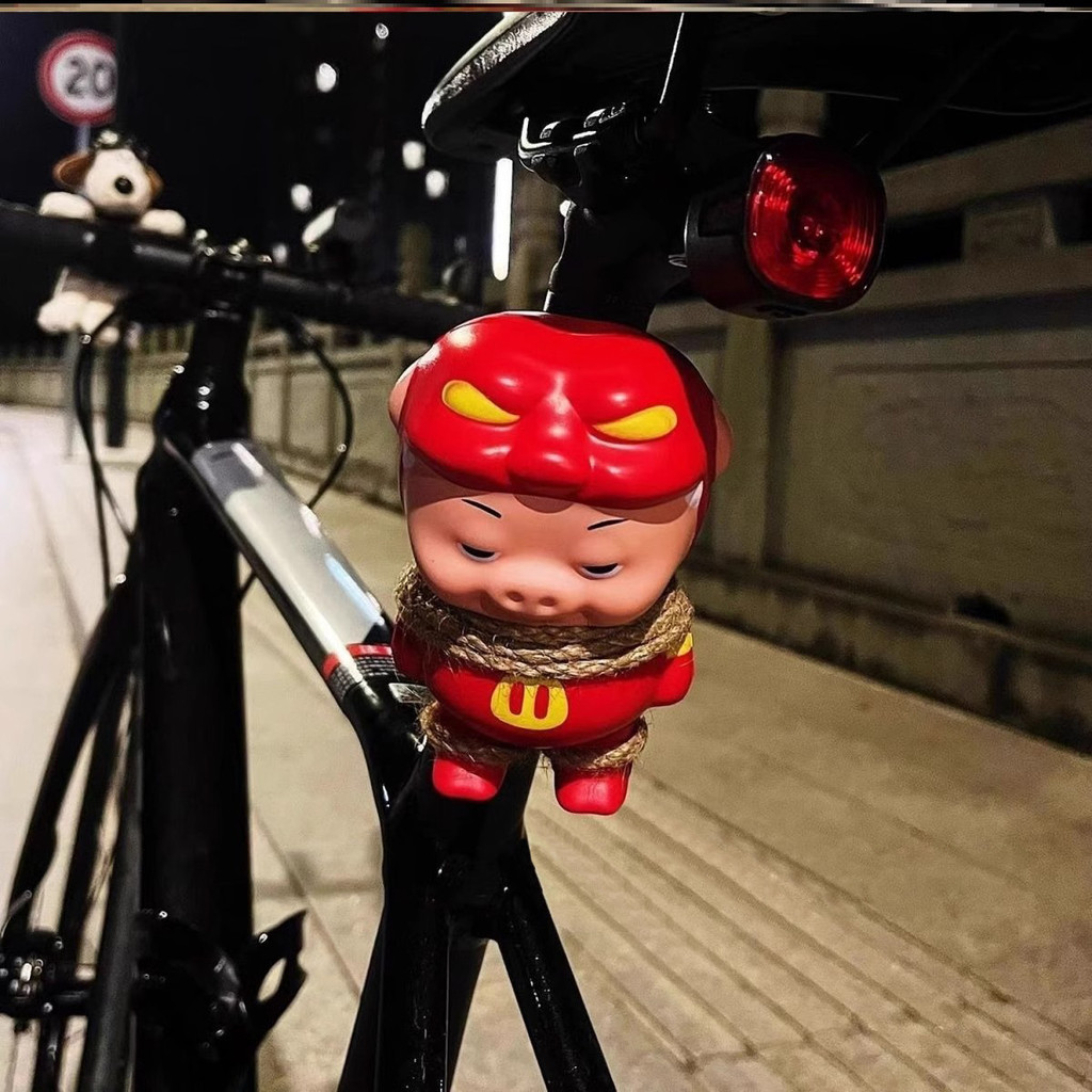 Pigman ตกแต่งจักรยาน ggbond จี้ตุ๊กตาน่ารัก จักรยานเสือหมอบ รถราง Handlebar ไฟท้าย อุปกรณ์เสริม20260